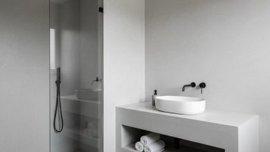 Мікроцемент у ванній кімнаті: чому це найкраща альтернатива плитці у 2026 році